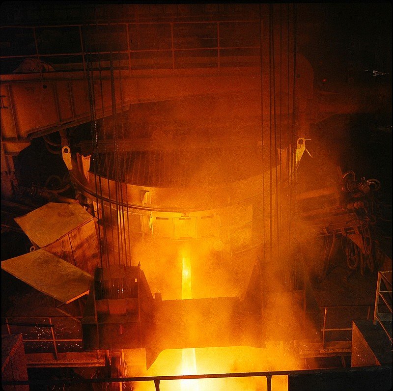 Electric arc furnace