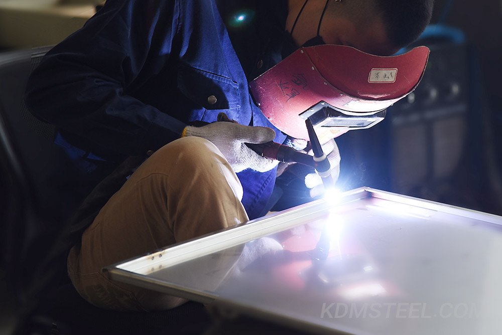 Galvanized Steel Mailbox Welding