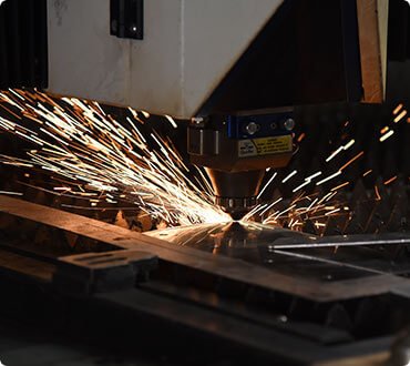 Corte a laser de gabinetes elétricos