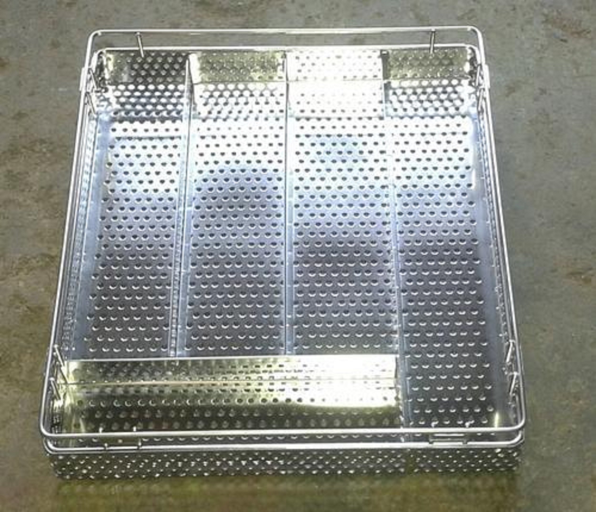 https://www.kdmsteel.com/wp-content/uploads/2019/10/c-Stainless-Steel-Tray.jpg