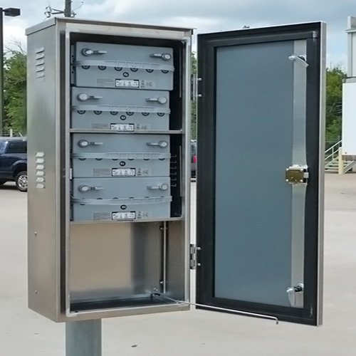 https://www.kdmsteel.com/wp-content/uploads/2019/10/d-Solar-Battery-Enclosure-cabinet.jpg