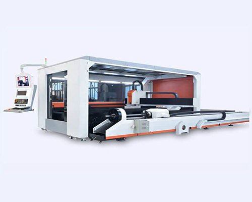 https://www.kdmsteel.com/wp-content/uploads/2019/12/Full-Closed-Fiber-Laser-Cutting-Machine.jpg