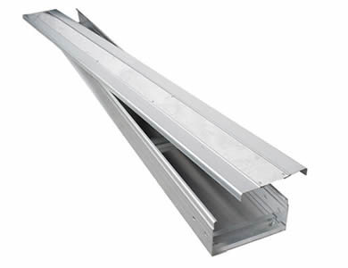 Aluminum Enclosed Cable Tray