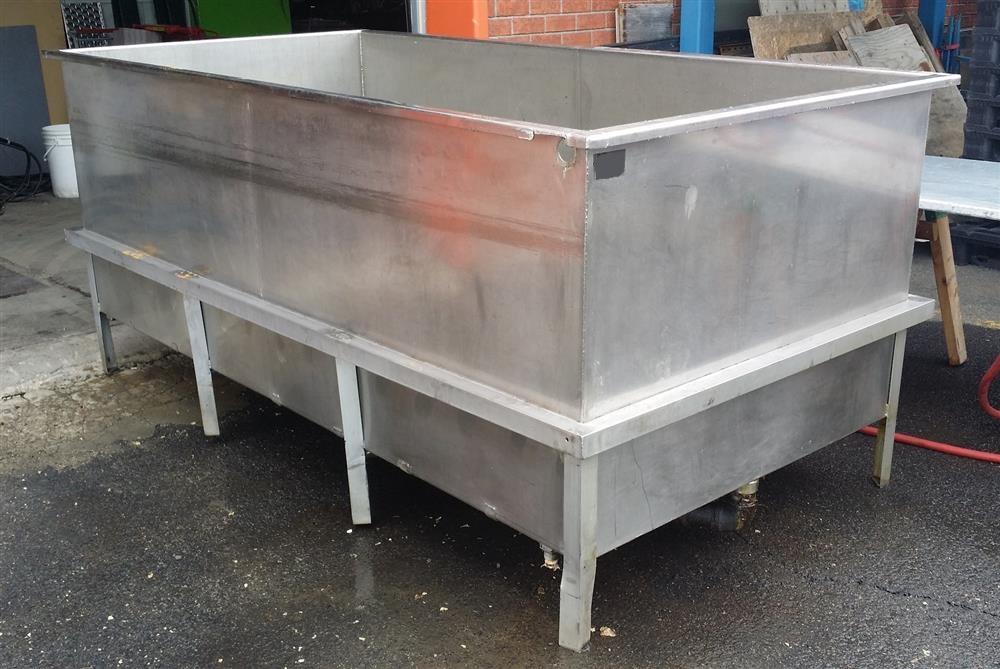 Rectangular Stainless Steel Tank