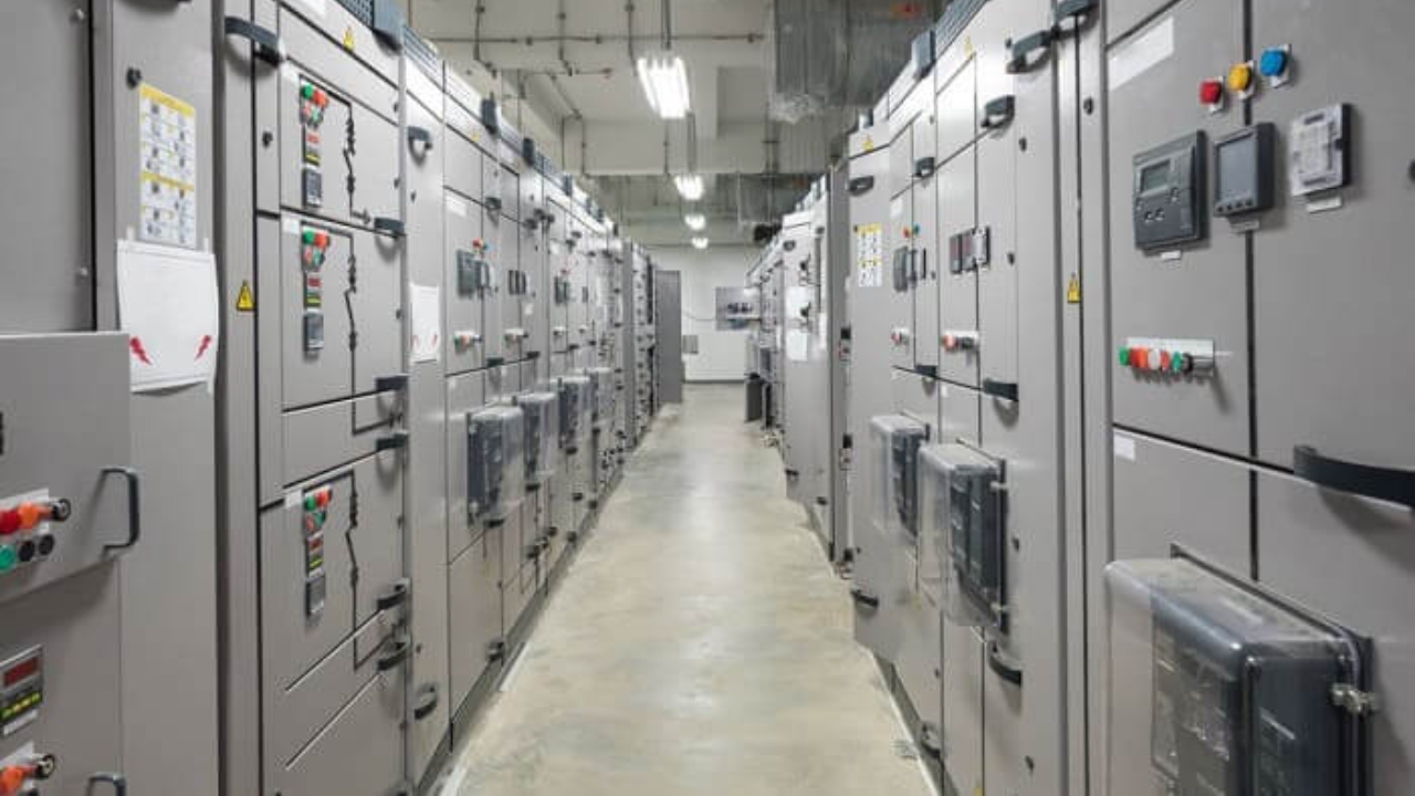 Electrical Switchgear Definition, Types, Functions, Benefits